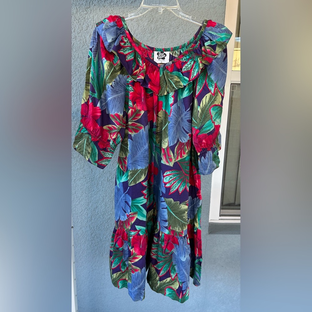 Vintage Hilo Hattie Hawaiian Muumuu Dress Tropical Floral Sz M One Pocket *READ